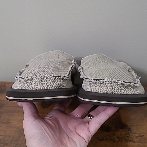 Sanuk Textured Neutral Color Sidewalk Surfers Slip-Ons size 8. main image 10